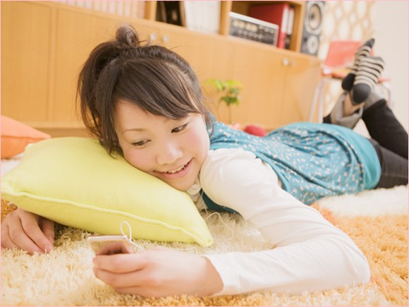 告白する女性