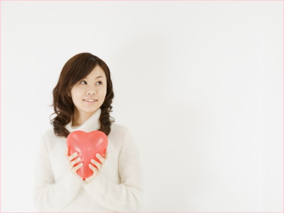 告白する女性